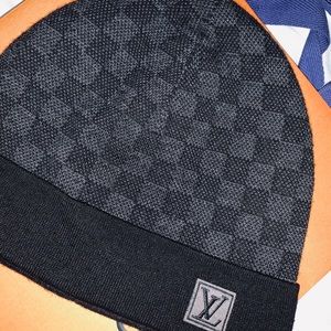Louis Vuitton Petit Damier Hat 